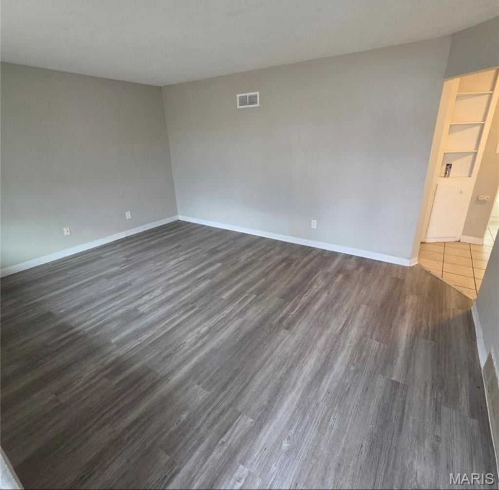 9828 Lorna Lane , Ferguson,MO