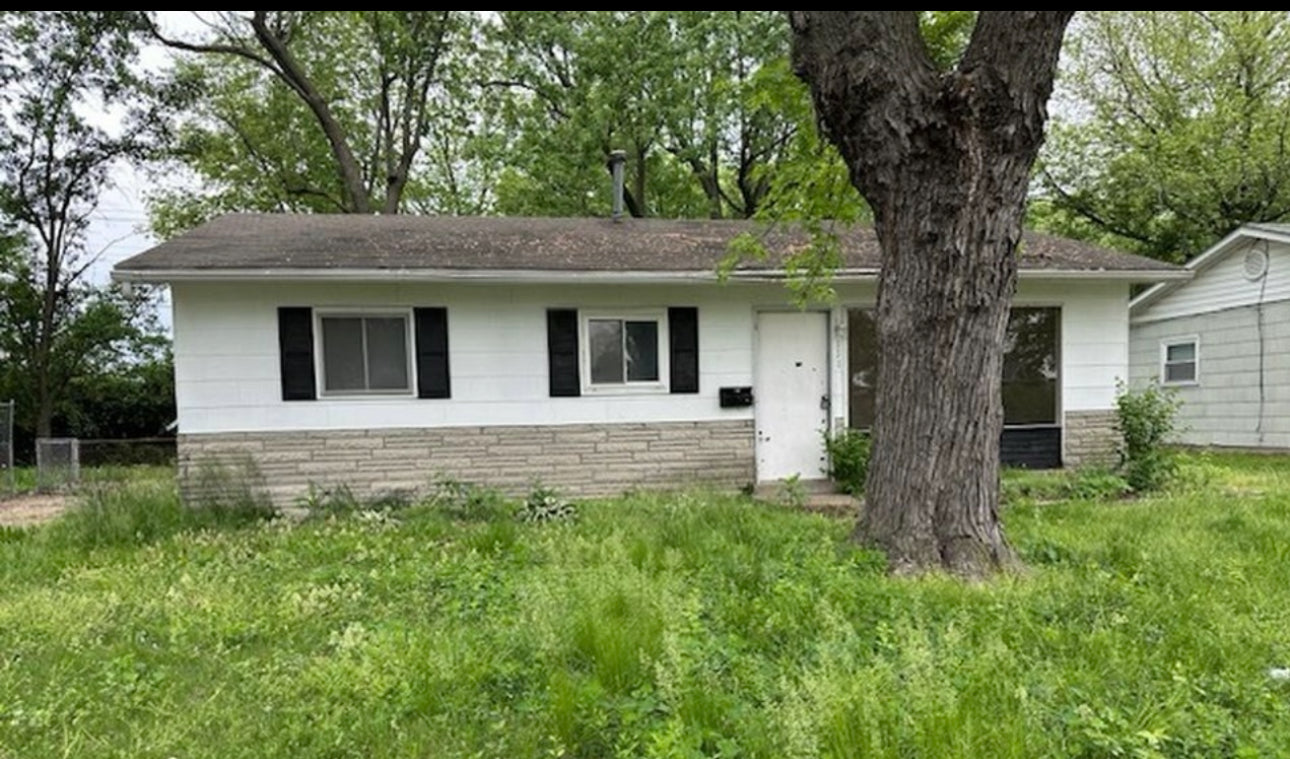 111 Saint Thomas  , Cahokia ,IL