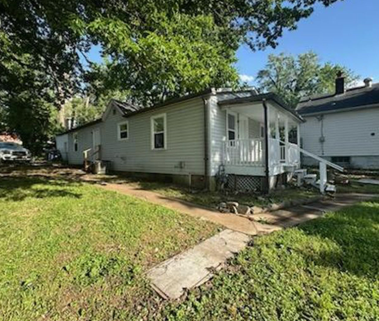 8990 Edna street, Jennings, MO
